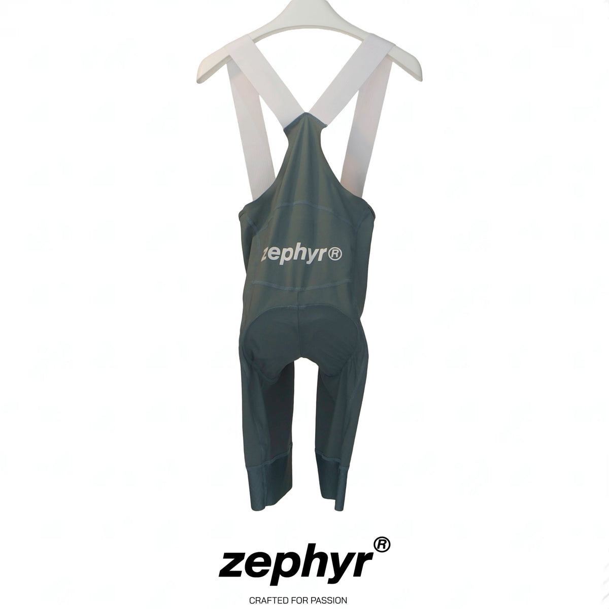 BIB WOMAN SS2025 GREEN PITACHIO